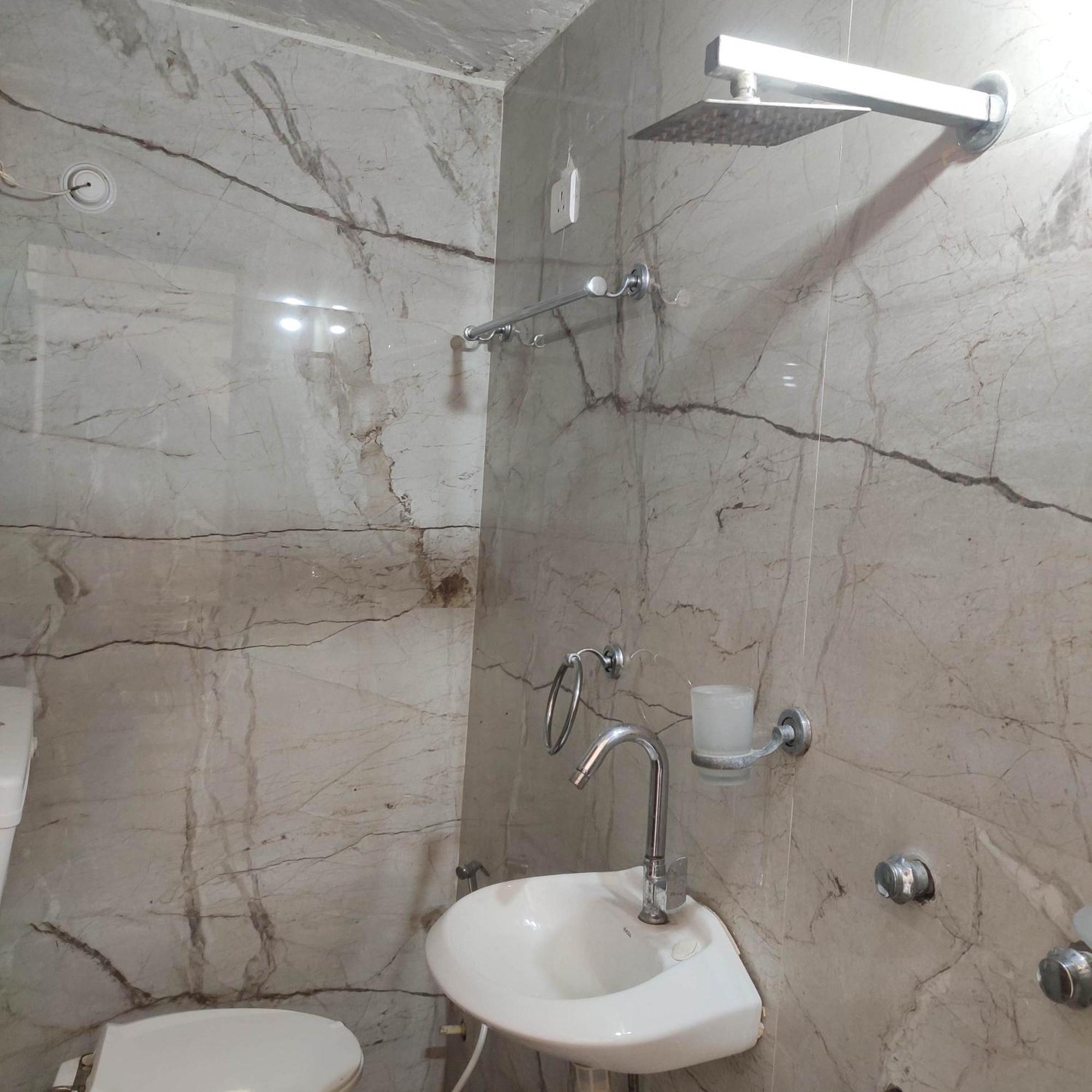 Ira Homestay Mathura - Divine Spiritual Stay Kamer foto